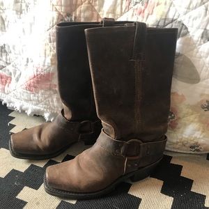 Frye Harness 12R Dark Brown Boots